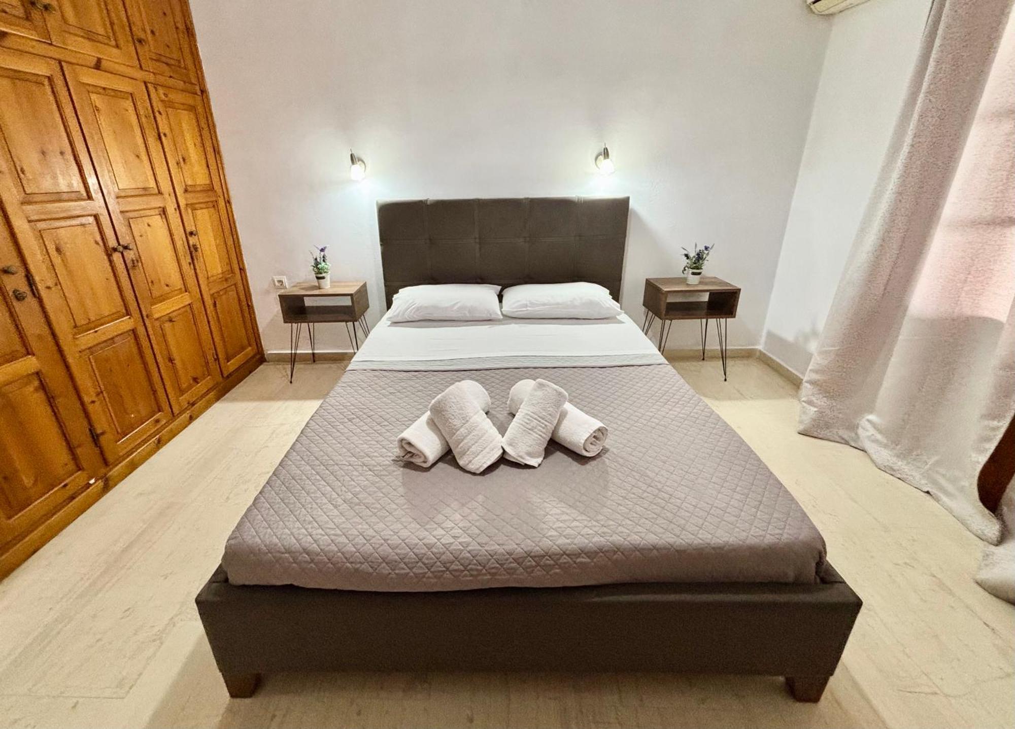 Athina Apartments อาร์กาซี ภายนอก รูปภาพ