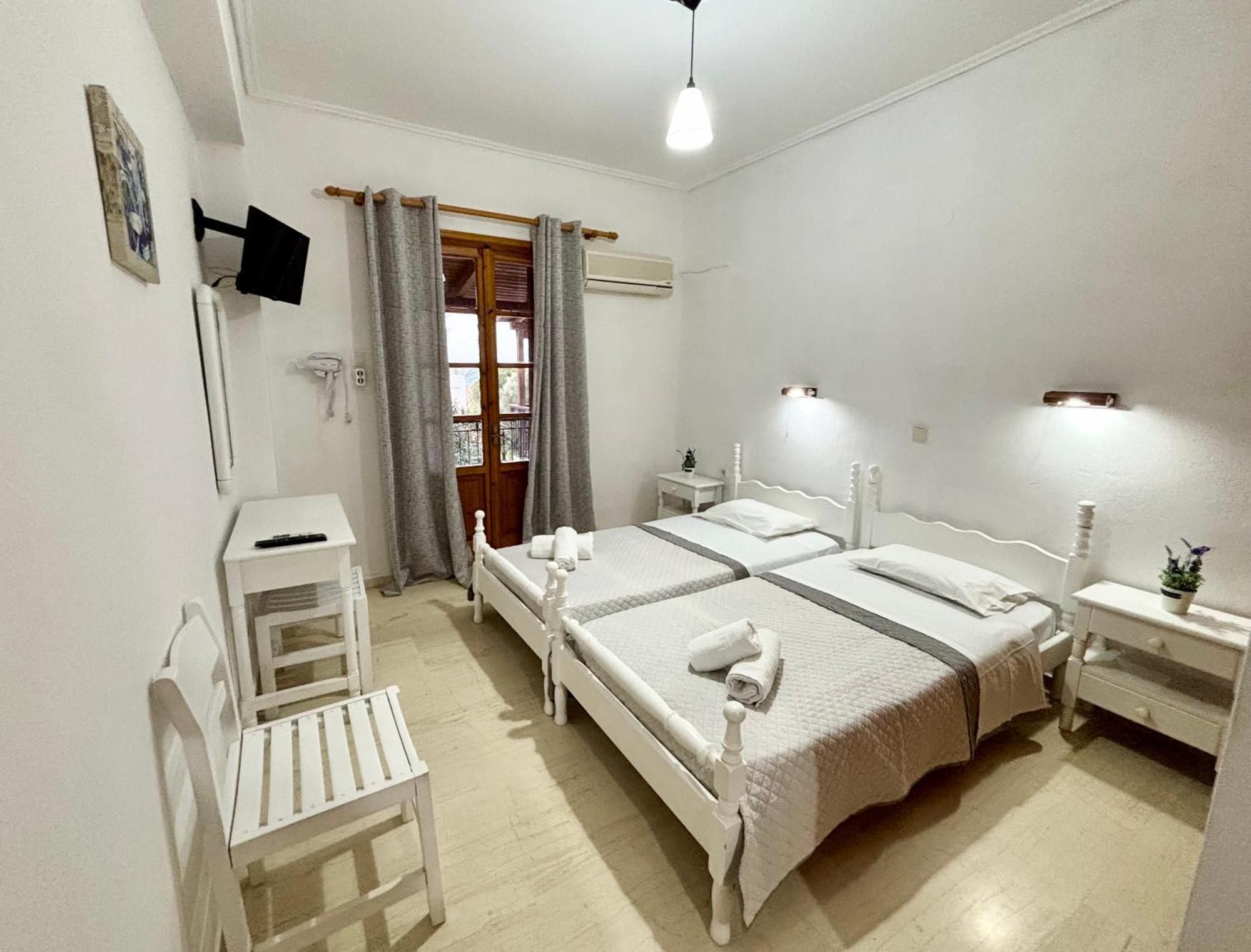 Athina Apartments อาร์กาซี ภายนอก รูปภาพ