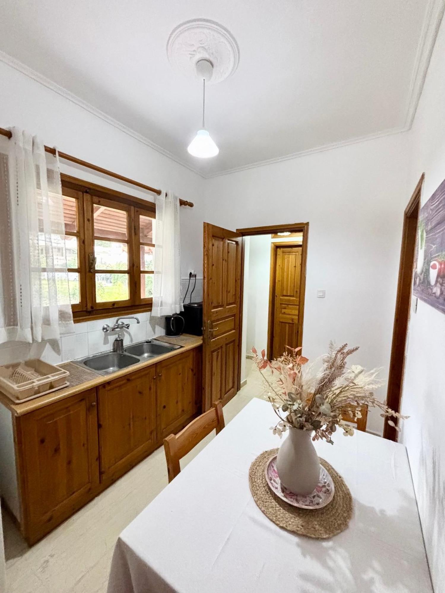 Athina Apartments อาร์กาซี ภายนอก รูปภาพ